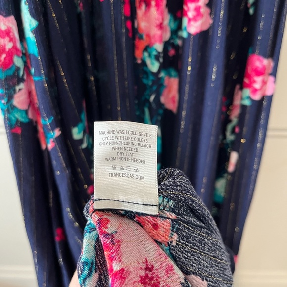 NWT Francesca’s Navy Floral Maxi Dress with Gold Detail - Picture 7 of 9